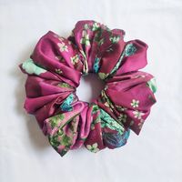 XXL Scrunchies . . . . #xxlscrunchie #hairlove #hairaccessories #smallbrand #smallbusiness #womenfashion #largescrunchies #jumboscrunchie #floral