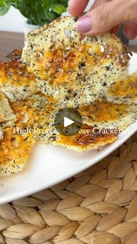 841K views · 60K reactions | @healthyu_dietitian HIGH PROTEIN CRACKERS, made with only 3-ingredients and tastes 10/10 🙌

Ingredients:
1 pkg cottage cheese 
1/4 cup grated sharp cheddar cheese 
1-2 tbsp Everything spice 
Bake 375 x 35 minutes 

Pro tip: if there is any melted overlap while baking, let it cool down and shape into crackers. 

Let me know if you would give this recipe a try, and don’t forget to follow for more healthy and easy recipes 🤍

#cottagecheese #highprotein #highproteinmeals #highproteinsnack #easyrecipes #3ingredients #snackideas #healthysnacks | Alissa Steinberg RD CDE MHSc