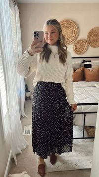 The 30+ Cutest Thanksgiving Outfit Ideas for You! 141 Check more at https://beautyfashionideas.com/heels/the-30-cutest-thanksgiving-outfit-ideas-for-you-141-2/