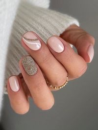 30 Beautiful and Simple Short Winter Nail Designs to Try This Year