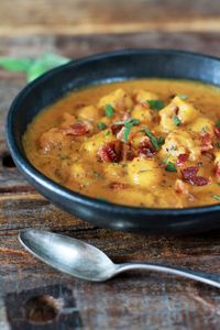 Creamy pumpkin purée, fresh sage and bacon add seasonal flavor to this thick, silky soup. Filled with our mini potato gnocchi and topped with Parmesan.