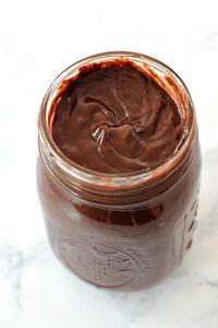 Peanut Butter Hot Fudge Sauce Recipe - quick and easy dessert topping. Perfect for ice cream, sundaes, cakes and cupcakes. 