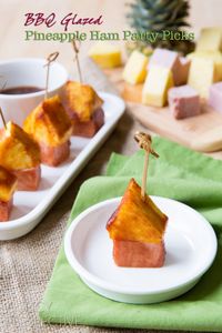 BBQ Sauce Glazed - Pineapple Ham Party Picks! #SuperBowl #GameDay #KidFriendly #snacks