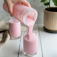 A filling breakfast or delicious snack this cottage cheese smoothie has 20+ grams of protein and tastes like classic Strawberry Cheesecake!