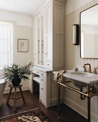 Benjamin Moore Ashwood + Oxford White. Design by Blanc Marine Interiors