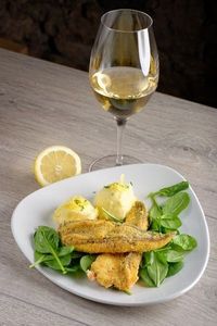 Local Fish + Local Wine = A Great Catch! | MO Wine