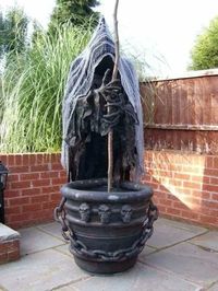 30+ Fabulously Spooky Outdoor Halloween Decorating Ideas