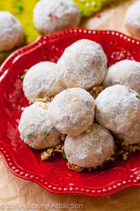 1 bowl Toasted Pecan Snowball cookies! These are so easy!