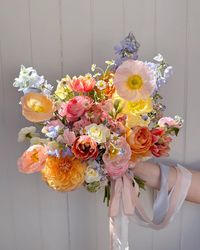 Spring bouquet goodness by the wonderful Brisbane florist @maddiejaydee 🌷🌼 Find her on the Directory to secure your bundles of beauty! Link in bio x #thefloristquarter #maddiejaydee #brisbaneflorist #brisbaneweddingflorist #brisbaneeventflorist #australianflorists #freelanceflorists #australianfloristdirectory #forflowerlovers #flowercommunity #floristcommunity #communityovercompetition @thefloristquarter