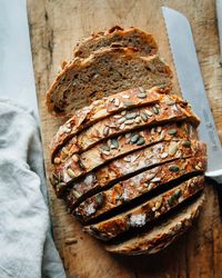 No Knead Marathon Bread Recipe (vegan, nut-free) | The First Mess