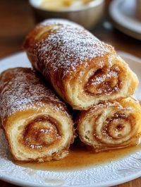 Cinnamon Roll French Toast Rolls