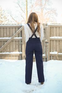 I am so excited to share this super simple and super fun hack for the Lander pant pattern with you today. The best part about this hack is that you can add it to your existing Landers for one look and remove the straps to wear them as the original pants when you prefer. Click through to the blog for details!