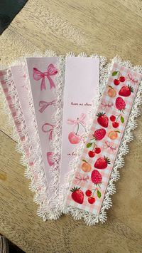 Our fun lace border bookmarks are double sided and coquette romance inspired by romance books and coquette lover girls We've got 5 different designs all under the coquette theme so you can mix and match -Cherry Bow -Romance Book Club -Bow -I'm Busy -