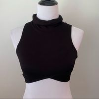 Nwt Sunday Stevens Turtle Neck Sleeveless Black Crop Top Turtle Neck That Can Be Worn In Multiple Ways From Mixology Size: M