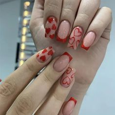 24+ Valentine's Day Nails: Press Ones Hari Valentine, Fake Nails With Glue, Makijaż Smokey Eye, Valentine's Day Nails, Valentines Nails