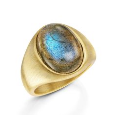 Fervor Montreal Rings Classic Oval Labradorite Ring Labradorite Ring, Stone Settings, Gold Vermeil, Labradorite, Natural Stones, Gemstone Rings, Jewelry Rings, Jewelry Design, The Beauty