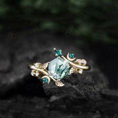 This is a hexagon cut 6x6mm natural moss agate engagement ring in solid gold, The accent stones are moissanites or diamonds and Lab opals/Lab emeralds/lab sapphires/Lab alexandrites.. The band width is about 1.3mm. It can be made in any ring size. However please contact me to custom make it to a special big or small si Fairy Engagement Ring, Smaragd Ring, Nature Inspired Engagement Ring, Moss Agate Engagement Ring, Emerald Wedding Rings, Cute Engagement Rings, Green Moss Agate, Agate Engagement Ring, Engagement Ring Rose Gold