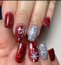 Christmas Nails 2023 Sparkly, Christmas Nails Silver And Red, Glittery Christmas Nails Sparkle, Glitter Christmas Nails Acrylic, Christmas Nail Art Designs Xmas Sparkle Red Glitter, Classy Christmas Nails Short Red, Kerstnagels Glitter, Christmas Glitter Nails Sparkle, Red Festive Nails