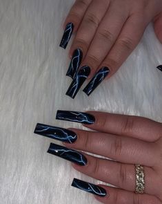 Black Acrylic Nail Inspo Coffin, Black Nail Designs Grunge, Long Black Nails Ideas, Long Acrylic Nails Dark, Long Nails Inspiration Black, Long Nail Designs Black, Black Nails Baddie, Trending Acrylic Nails Black, Solid Color Nails With Design