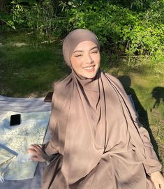 Casual Jilbab Outfit, Pink Hijab Aesthetic, Hijab Hoodie Outfit, Jilbab Outfits Aesthetic, Outfits Islamic, Pink Hijab Outfit, Hijab Pink, Jilbab Outfits, Hijab Hoodie