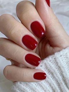 Short Red Nails, Unghie Sfumate, Squoval Nails, Smink Inspiration, Red Nail, Classy Nails, Chic Nails, Square Nails, Nail Manicure