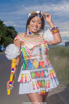 Zulu tribe. Umemulo. Traditional attire Zulu Attire Traditional Dresses, Zulu Maiden Attire, Memulo Zulu Outfits, Zulu Attire For Ladies, South African Traditional Dresses Zulu