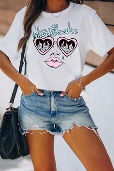 White Sunglass Heart Pattern Print Short Sleeve Graphic T-shirt Eagle Print, Western Horse, Floral Print Shorts, Heart Pattern, Womens Size Chart, Dress Size Chart Women, Heart Patterns, Affordable Fashion, Letter Prints