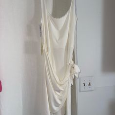 Brand New With Tags The Viral Aritzia Saturn Wrap Dress That Took Over Tiktok. This Cream Color Dress Is A Size Medium. White Mini Dress With Tie Waist For Date Night, White Draped Mini Dress For Spring, Spring White Draped Mini Dress, Summer Cocktail Mini Dress With Tie Waist, White Draped Midi Dress For Spring, White Draped Summer Dress, White Draped Dress For Summer, Spring Wedding Mini Dress With Draped Style, White Knee-length Dress With Tie Waist