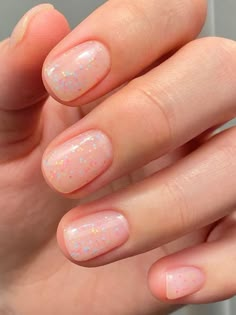 Summer 2024 Nail Trends: Top 19 Short Nail Designs for Vibrant Seasonal Style Nails Korean, Minimalist Nail, Minimal Nails Art, Milky Nails, Nails Trends, Minimal Nails, Short Nail Designs, Minimalist Nails