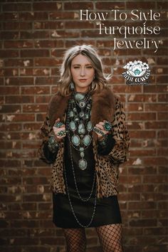 Model wearing turquoise jewelry. Jewelry Style, Indian Summer, Western Jewelry, Jewelry Unique