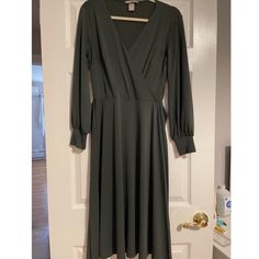 Never Worn Before, Brand New Condition But Tags Are Missing. Out Of Stock At H&M Now So It Is A Hard Find. Perfect For Any Event! Size: Small Fitted V-neck Maxi Dress By H&m, H&m Casual Long Sleeve Maxi Dress, H&m V-neck Midi Dress For Fall, H&m V-neck Dress For Fall, H&m Long Sleeve Midi Dress For Fall, H&m V-neck Maxi Dress For Brunch, H&m Long Sleeve Maxi Dress For Fall, H&m Flowy V-neck Maxi Dress, Fitted H&m Midi Dress For Brunch