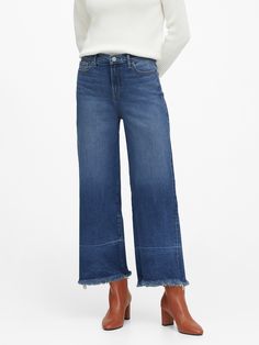 High-Rise Wide-Leg Crop Jean | Banana Republic How To Have Style, Wide Leg Jeans Outfit, Cropped Wide Leg Jeans, Women Denim Jeans, Look At You, Fall Winter Outfits, Outfits Casuales, Jean Outfits, Cropped Jeans