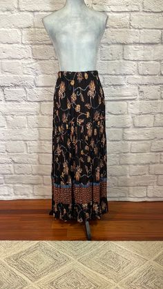 "Vintage Lucia Lukken Maxi skirt -Soft, flowy crinkle pleated fabric -Elastic waist -Great Fall/Autumn colors -Perfect condition! Length-38\" Waist-13\" when flat Hips- 22\" when flat" Flowy Long Pleated Skirt, Casual Flowy Tiered Pleated Skirt, Bohemian Pleated Midi Skirt, Relaxed Pleated Bohemian Skirt, Relaxed Bohemian Pleated Skirt, Bohemian Pleated Relaxed Skirt, Bohemian Pleated Relaxed Fit Maxi Skirt, Casual Flowy Maxi Skirt With Accordion Pleats, Bohemian Pleated Skirted Bottoms