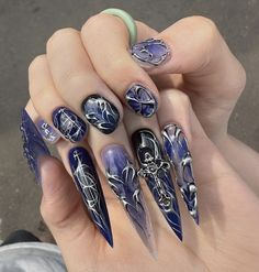 #cyberpunk #nails #nailart #nailtech #nailsoftheday #nail2inspire #nailsart #nailsofinstagram #naildesign #summernails #fashion #style #summervibes #inspo Cyberpunk Nails Design, Nails Popular, Edgy Nail Art, Gothic Nails, Spring Nail Designs