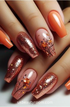 Orange nail designs evoke the lively spirit of summer, reminiscent of sunny days and refreshing treats. From sunset-inspired ombré to... Extravagant Fall Nails, Fall Nails For A Wedding, Acralik Nail Art, Fancy Fall Nails, Psl Nails, Fall Nail Art Designs Short, Short Nail Fall Designs, Short Orange Nail Designs, Short Nails Fall Colors