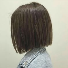 Choppy Bob Hairstyles, Bob Haircuts For Women, Short Bob Haircuts, Haircuts For Fine Hair, Trending Hairstyles, Winter Trends