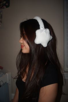 handmade star-shaped earmuffs! Soft Clean Aesthetic, Bow Earmuffs, Earmuffs Aesthetic, Star Earmuffs, Earmuff Headphones, Aesthetic Snow, Personalized Best Friend Gifts, Snow Angel, Clean Aesthetic