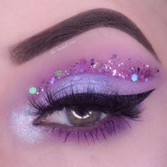 @theclassicalmua Purple Eye Look, Make Up Guide, Halloweenský Makeup, Makeup Purple, Drag Make-up, Purple Eye Makeup, Cute Eye Makeup, Make Up Inspiration, Rave Makeup