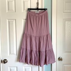 Urban Outfitters Women’s Skirt. Size Small. Side Zip, Lined, Beautiful Dusty Lilac Color. Nwot, Never Worn, Never Washed. (It Didn’t Fit And I Was Unable To Return It.) Dusty Lilac, Urban Outfitters Skirt, Lilac Color, Urban Outfitters Women, Women Skirts Midi, Side Zip, Midi Skirt, Urban Outfitters, Lilac