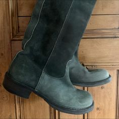 Gorgeous Blue Suede Italian High Boots. 2” Heel, 13” High. 35.5 Eu/5 Us. Blue Suede Boots, Tall Riding Boots, Leather Heeled Boots, Black Suede Heels, Leather Block Heels, Boots Knee, Brown Leather Boots, Suede Ankle Boots, Blue Suede