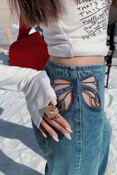 High Waist Butterfly Shaped Hole Jeans Pants – Nada Outfit Land Art On Pants, Side Butterfly, Butterfly Jeans, Cut Out Jeans, Unique Pants, Creative Clothes, Denim Decor, Casual Denim Pants, Embroidered Butterfly