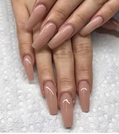 Nails Brown Skin Acrylic, Long Nails Neutral, Acrylic Nails For Tan Skin, Acrylic Nail Inspo Neutral, Trendy Nails Brown Skin, Beige Coffin Acrylic Nails, Light Beige Nails Acrylic, Gel Nails For Tan Skin, Light Brown Acrylic Nails Coffin