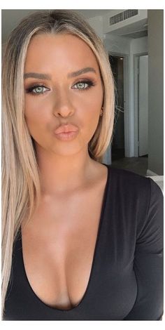 Natural Wedding Makeup Looks, Natural Makeup For Blondes, Natural Makeup For Brown Eyes, Blue Eye Makeup, Natural Makeup Looks, Prom Makeup