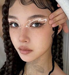 Funky Makeup, Graphic Makeup, Rave Makeup, Inspiration Tattoos, White Eyeliner, Ethereal Makeup, Makijaż Smokey Eye, Dope Makeup, Edgy Makeup