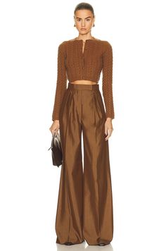 Honeymoon Wear, Outfit Brown, Monochromatic Outfit, Elegant Dresses Classy, Brown Outfit, Color Crush, Cute Fit, Winter Dresses