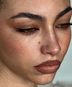 Makeup For Bambi Eyes, Bambi Eyes Aesthetic, Bambi Makeup Aesthetic, Close Eyes Photography, Bushy Eyebrows Aesthetic, Thick Brows Natural Aesthetic, Eyeshadow Photoshoot, Make Up Inspiration