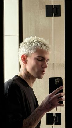 Buzz Cut Men Dyed, White Dyed Hair Men, Dyed Blonde Hair Men, Died Blonde Hair, Men’s Dyed Hair Ideas, Buzzcut Dyed Hair Men, Grown Out Buzz Cut Men, Men’s Dyed Hair, Dyed Buzzcut Men