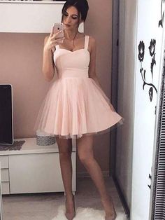 Cute Sweetheart Neck Short Pink/Black Prom Dress with Straps, Short Pink/Black Graduation Dress, Homecoming Dresses Rok Tile, Gaun Tulle, Black Graduation Dress, Confirmation Dresses, Tulle Straps, Sweetheart Homecoming Dress, Simple Homecoming Dresses, Skirt Diy, Tulle Homecoming Dress