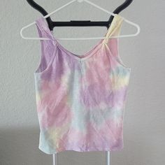 Treasure & Bond Girls Purple Tie Dye Knot Straps, V-Neck And Back Tank Top. 100% Cotton Size L ( 10/12 ) Size Xl ( 14/16 ) Nwot Cute Fitted Multicolor Tank Top, Cute Multicolor Fitted Tank Top, Playful Tie Dye Cotton Tops, Playful Cotton Tie Dye Tops, Playful Cotton Tie-dye Tops, Cute Multicolor Tank Top For Spring, Cute Multicolor Cotton Tank Top, Playful Multicolor Cotton Tank Top, Playful Tie Dye Tops For Summer