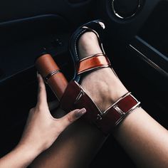 Dream Shoes, Sneaker Heels, Shoe Game, Beautiful Shoes, Gladiator Sandals